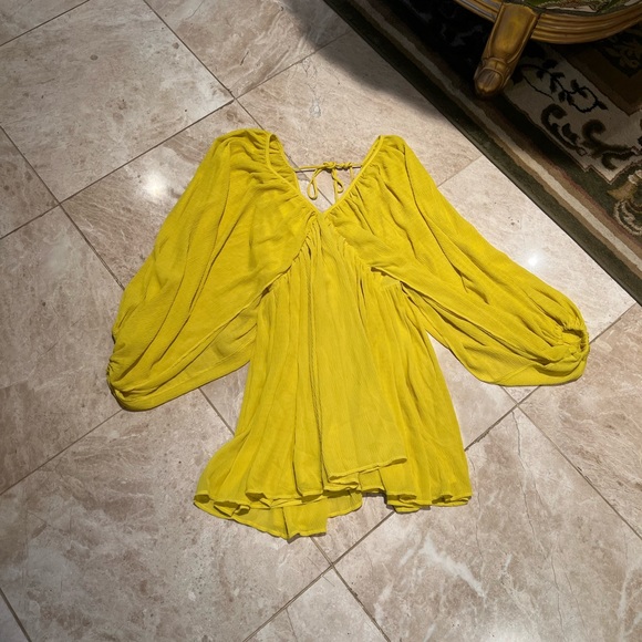 Tularosa Yellow V-Neck Dress - Picture 2 of 5